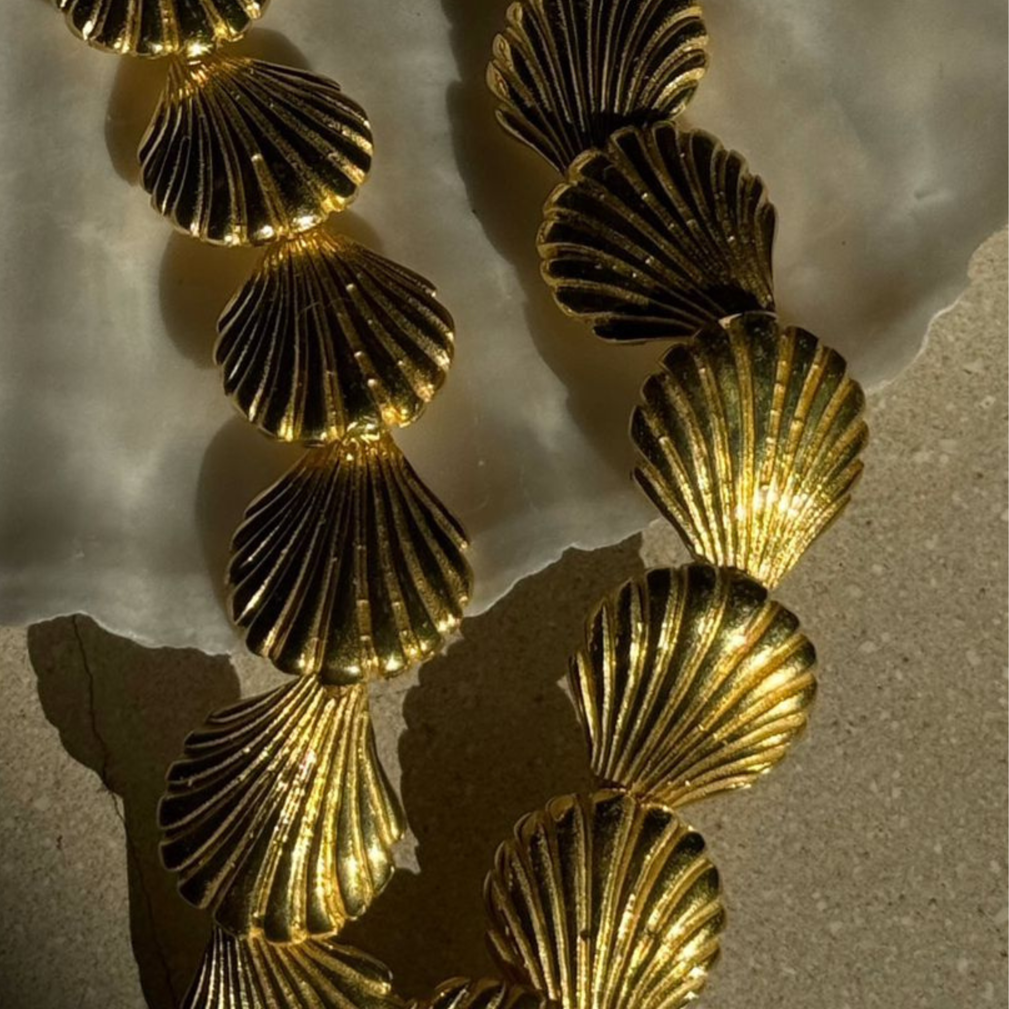 Lei Choker Shell Necklace